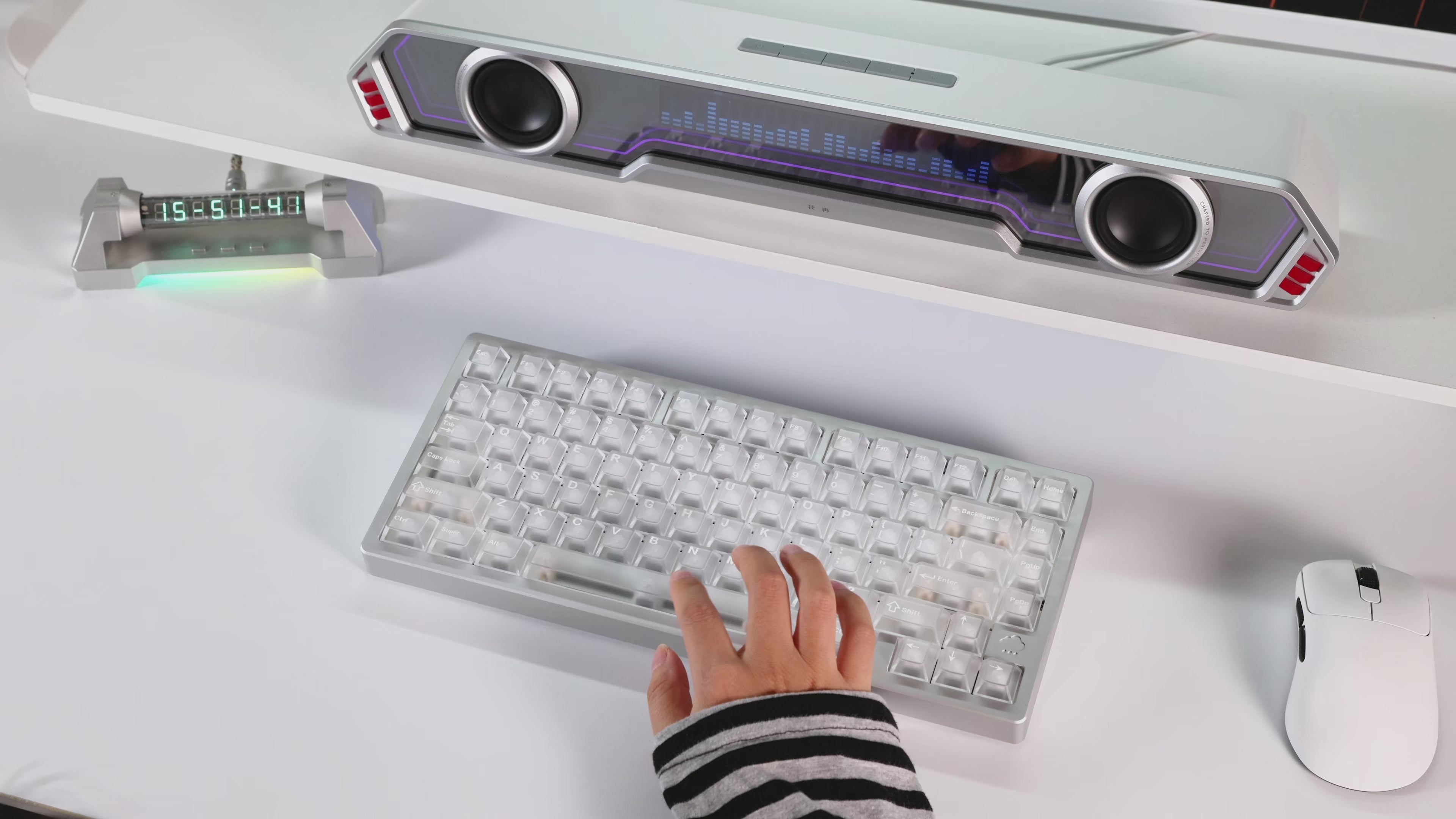 KIBU CNC Aluminum WASD Gaming Keycaps (Includes ESC, Spacebar & Enter)